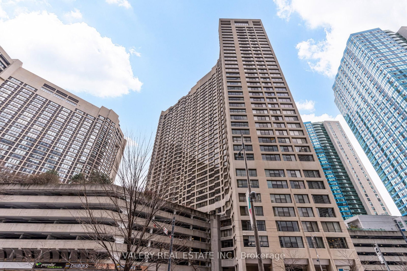 1913-55 Harbour Sq, Toronto — 17
