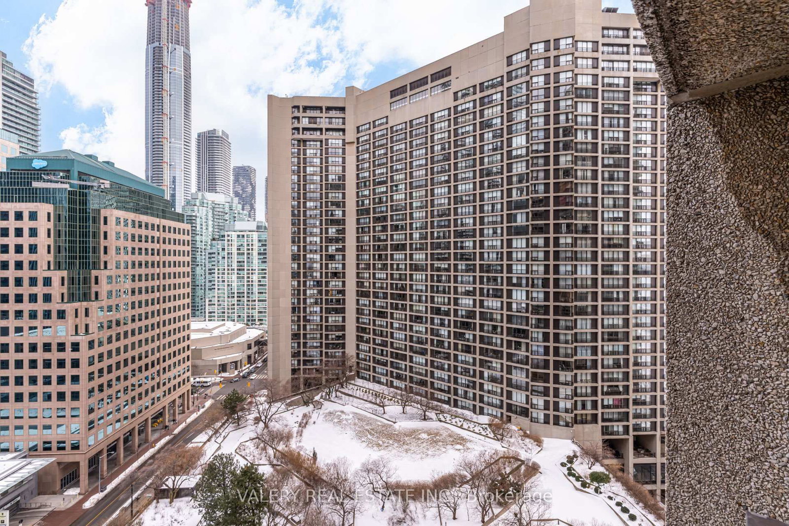 1913-55 Harbour Sq, Toronto — 44
