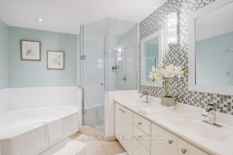 PH1-168 Simcoe St, Toronto — 8