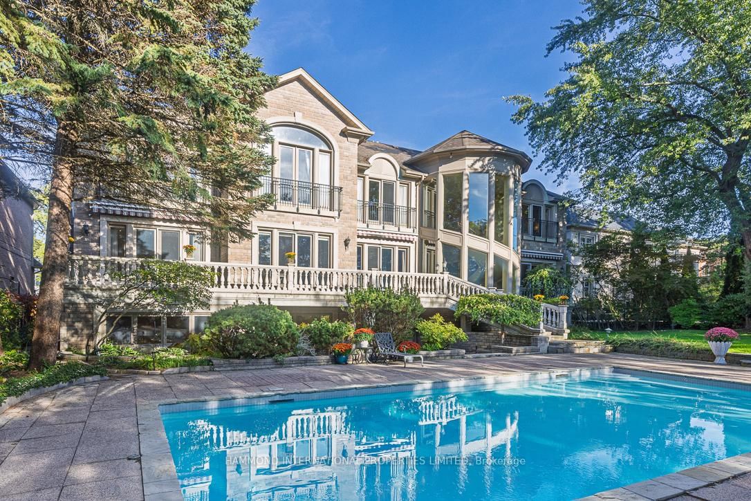 32 Arjay Cres, Toronto — 34