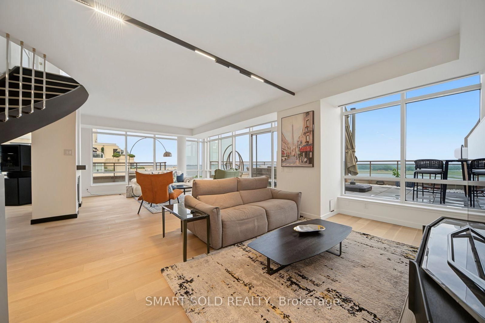 Ph01E-500 Queens Quay, Toronto — 16