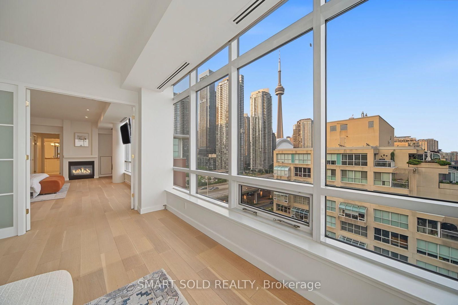 Ph01E-500 Queens Quay, Toronto — 25