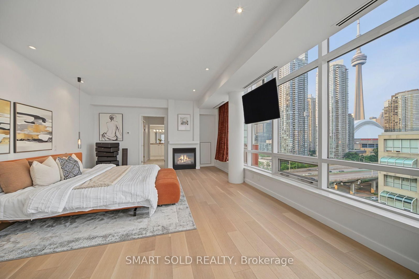 Ph01E-500 Queens Quay, Toronto — 27