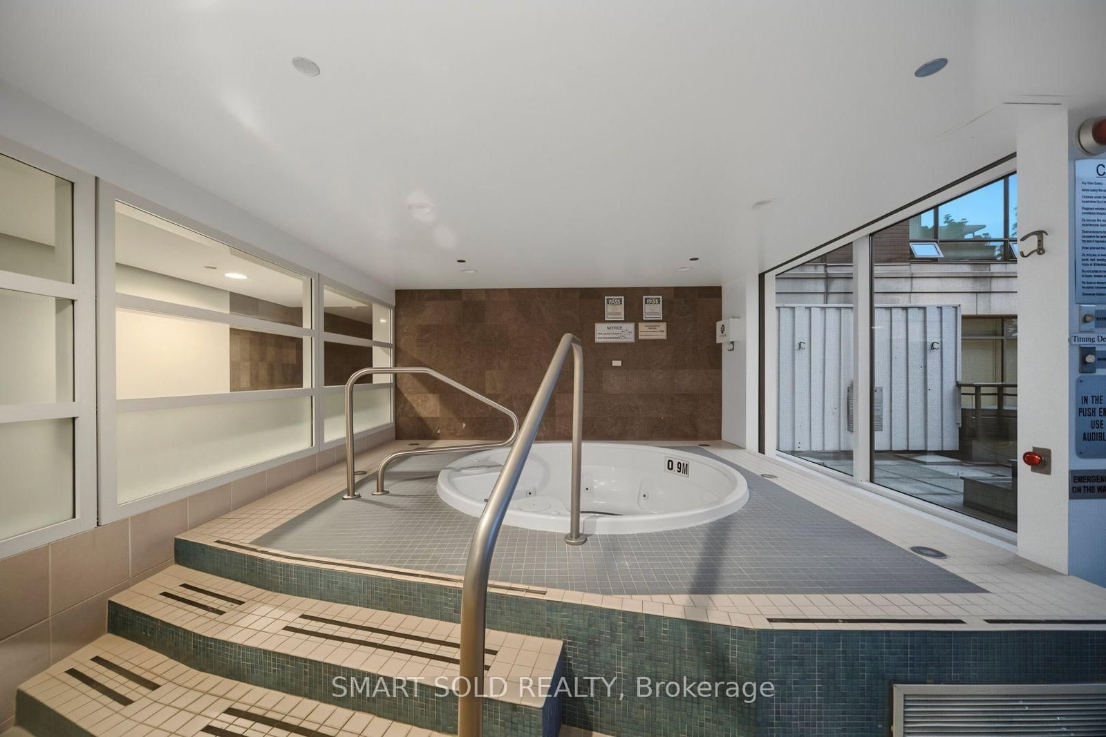 Ph01E-500 Queens Quay, Toronto — 33