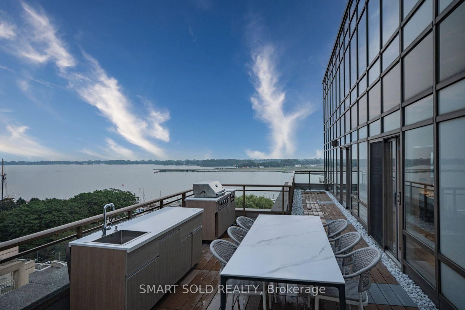 Ph01E-500 Queens Quay, Toronto — 7