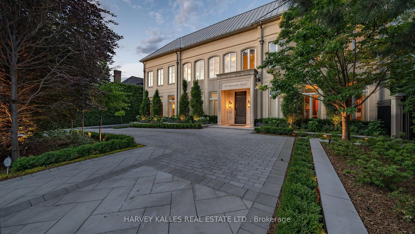 139 Dunvegan Rd, Toronto — 3