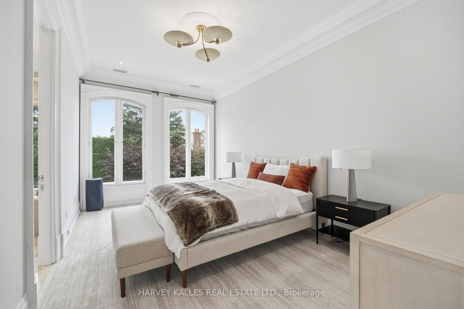 139 Dunvegan Rd, Toronto — 32
