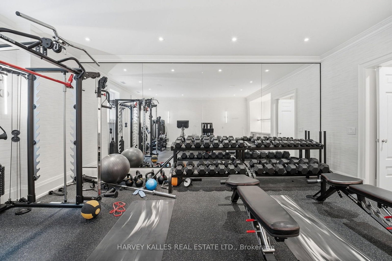 139 Dunvegan Rd, Toronto — 39