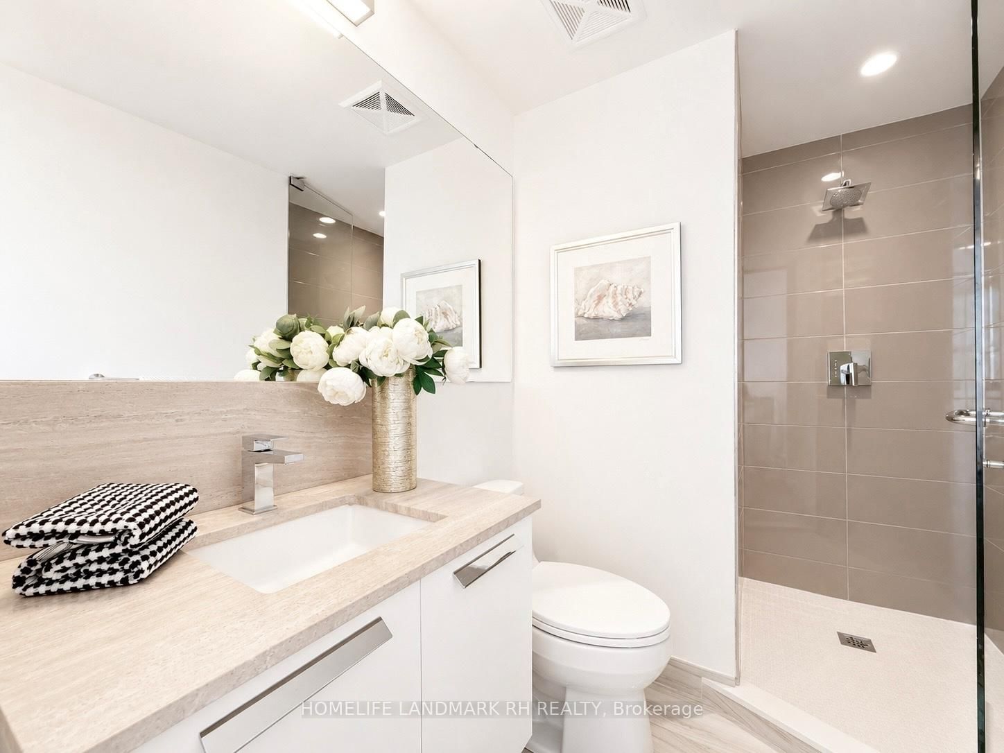 1004-28 Wellesley St, Toronto — 12