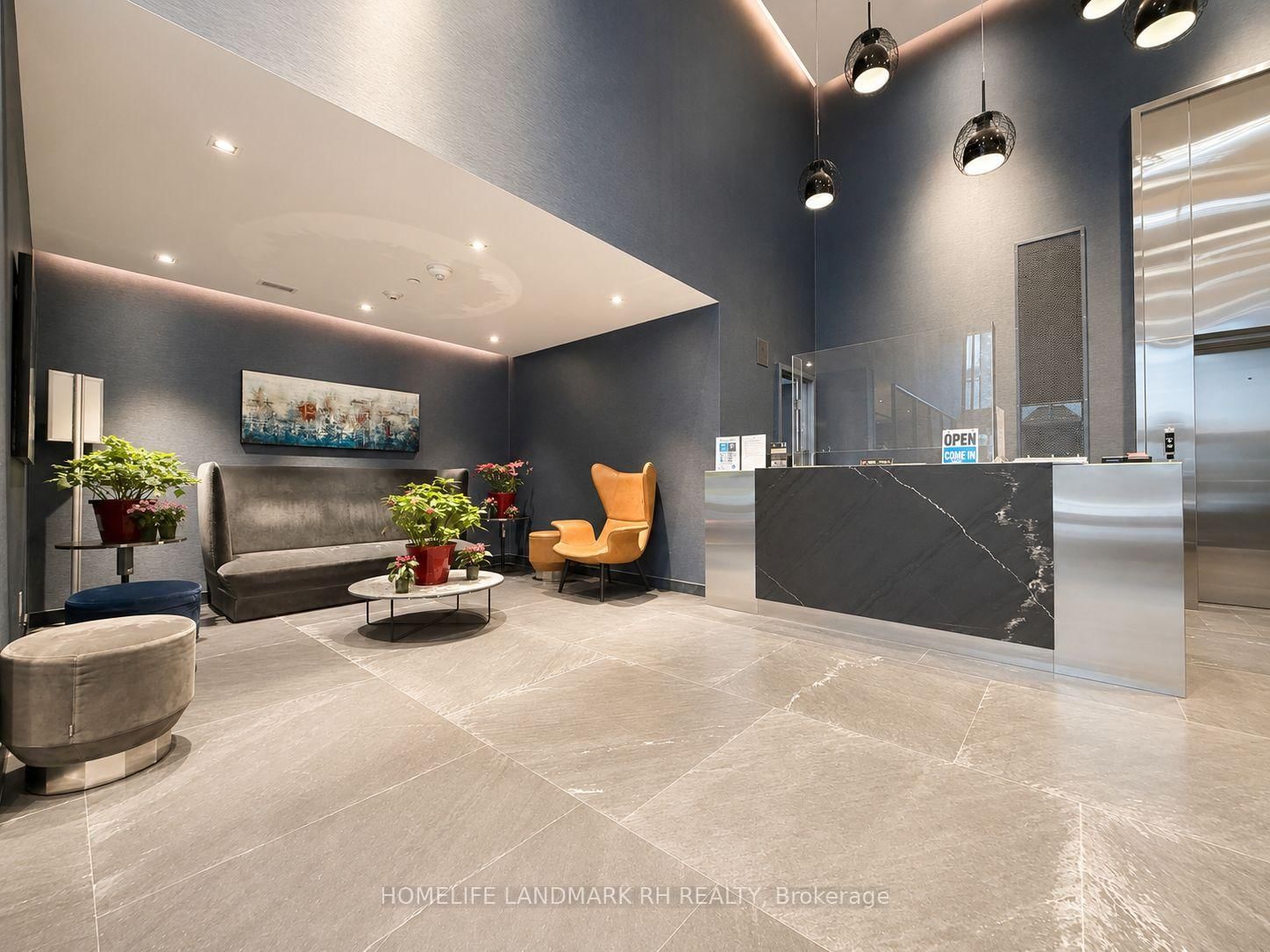 1004-28 Wellesley St, Toronto — 22