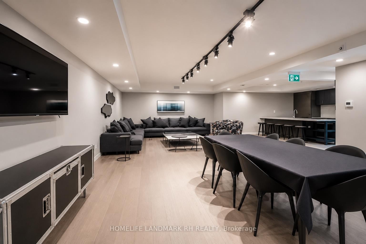 1004-28 Wellesley St, Toronto — 30
