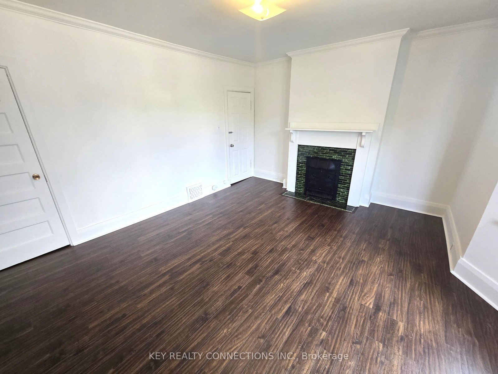 849 Bloor St, Toronto — 11