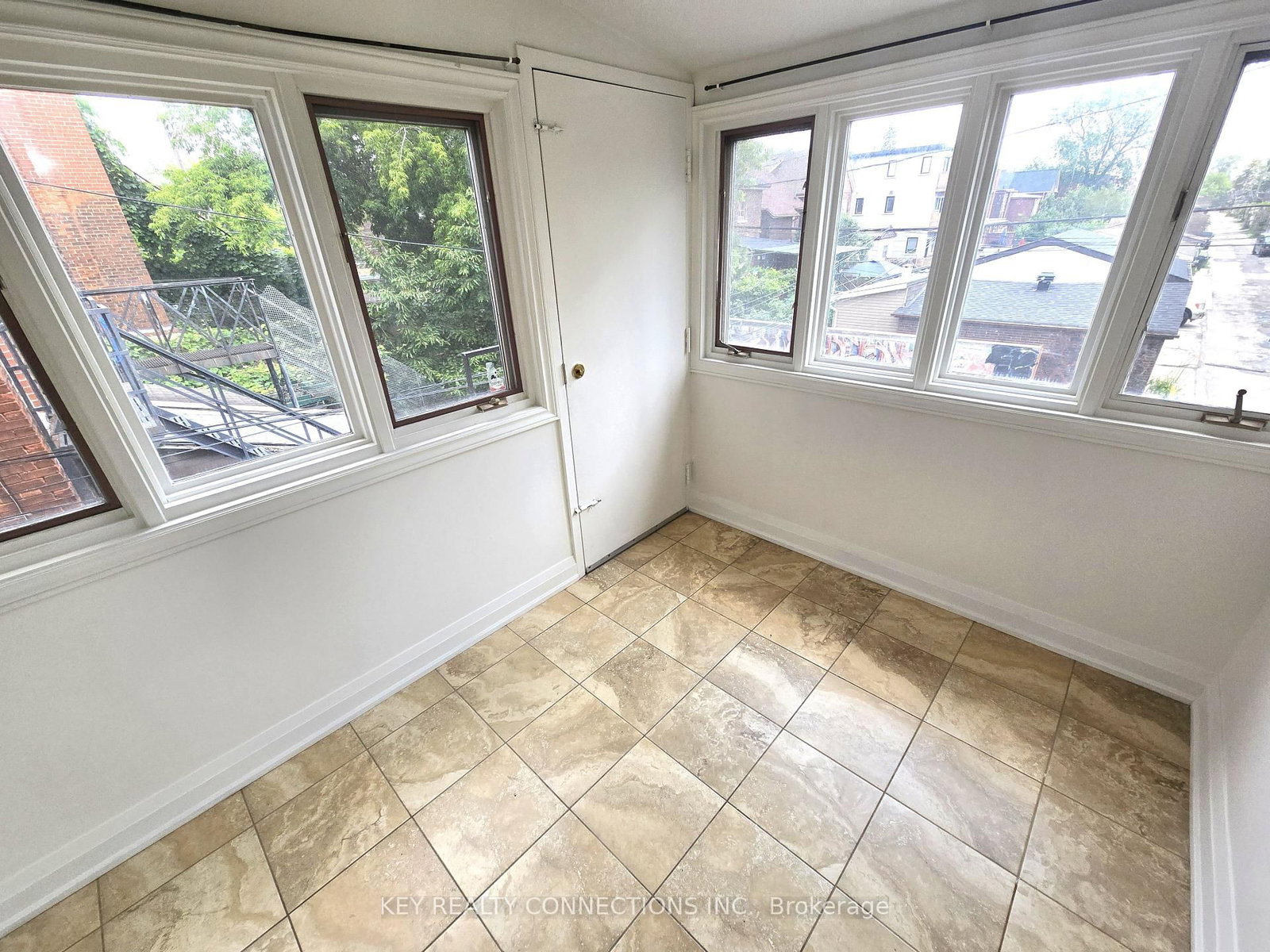 849 Bloor St, Toronto — 13