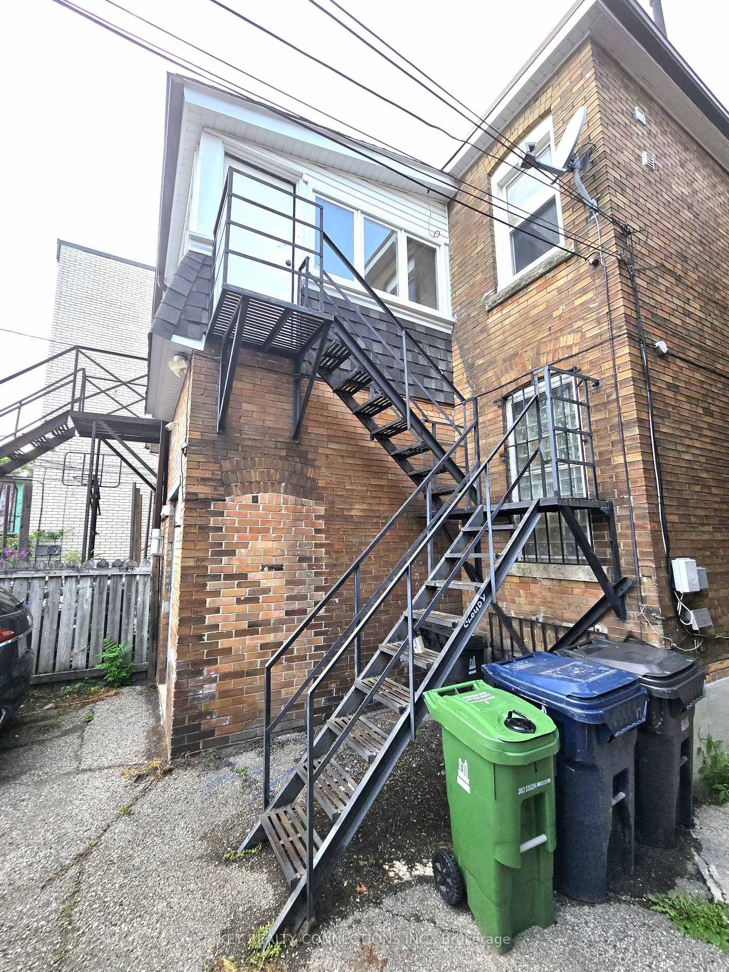 849 Bloor St, Toronto — 20