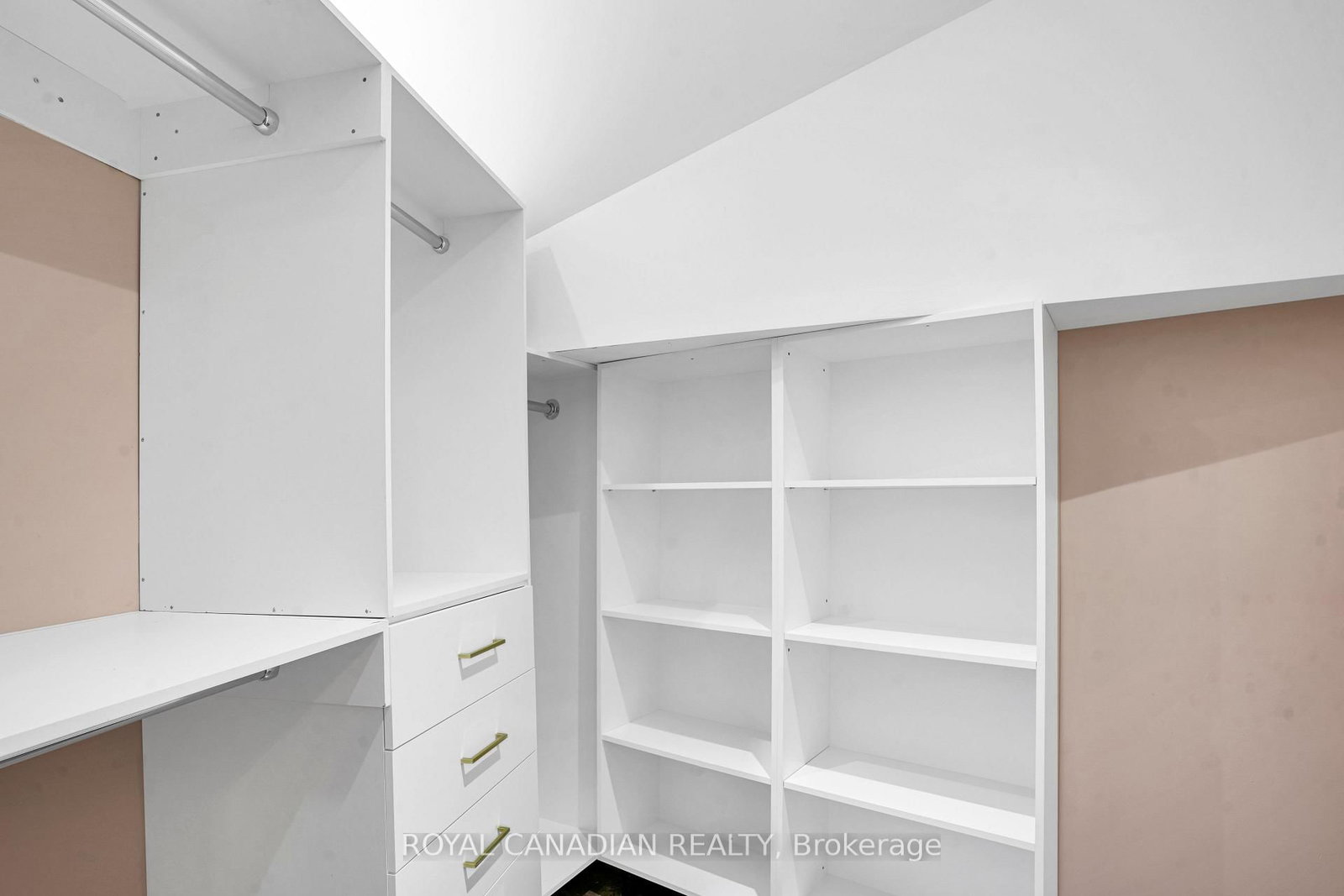 15 Glenview Heights Lane, King — 25