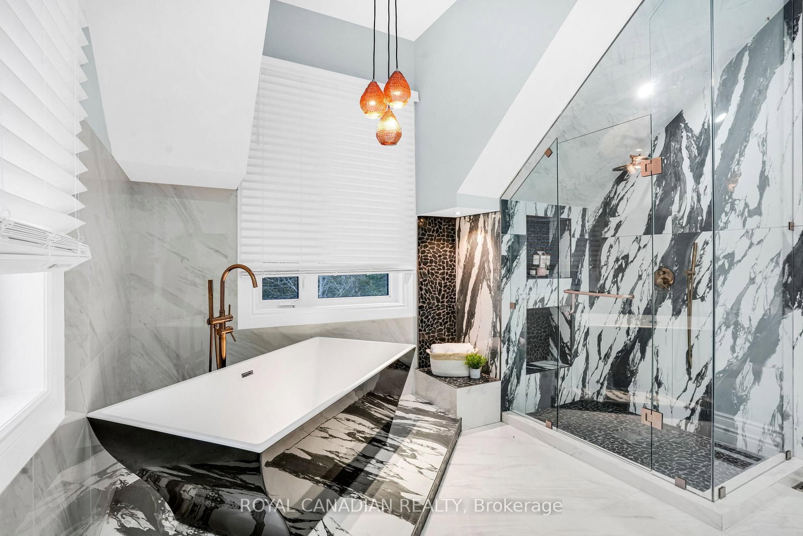15 Glenview Heights Lane, King — 28
