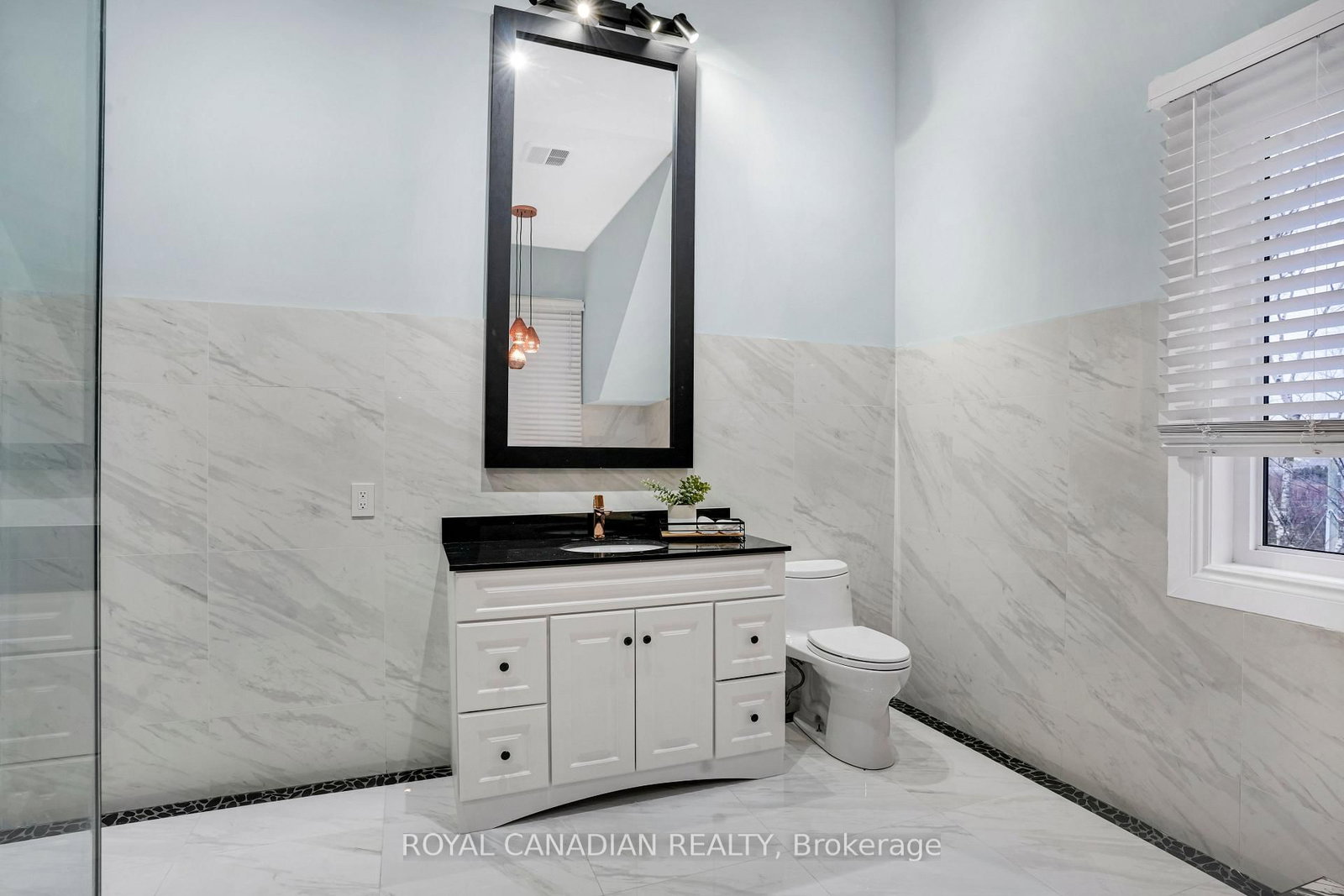 15 Glenview Heights Lane, King — 29