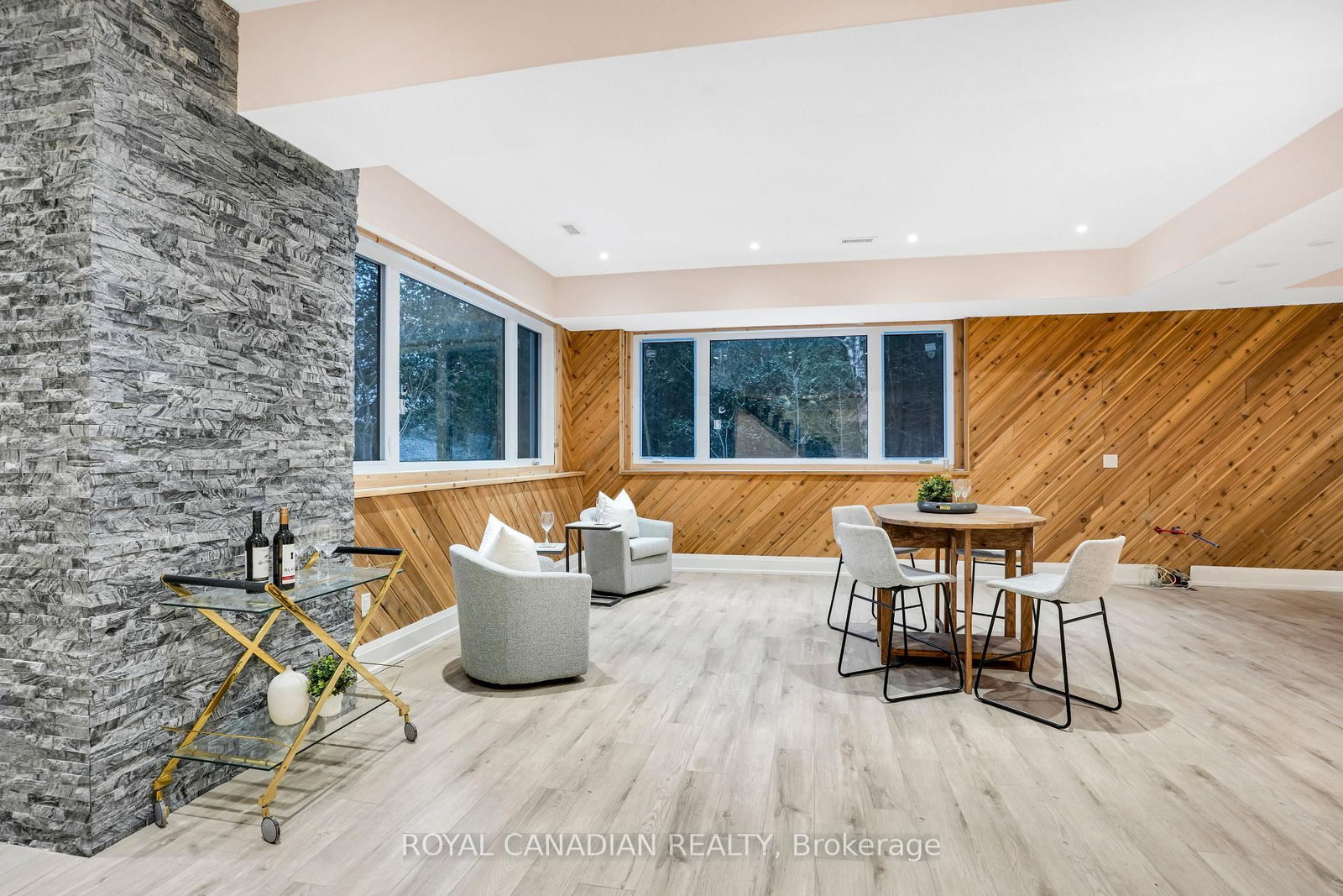 15 Glenview Heights Lane, King — 36