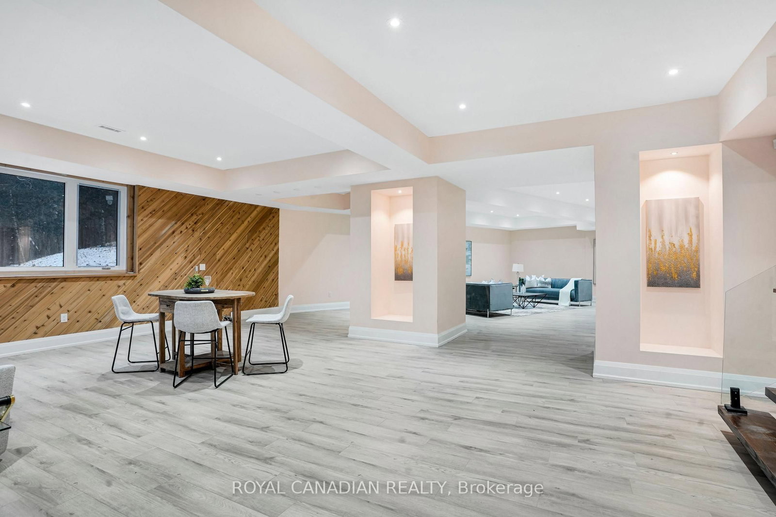 15 Glenview Heights Lane, King — 44