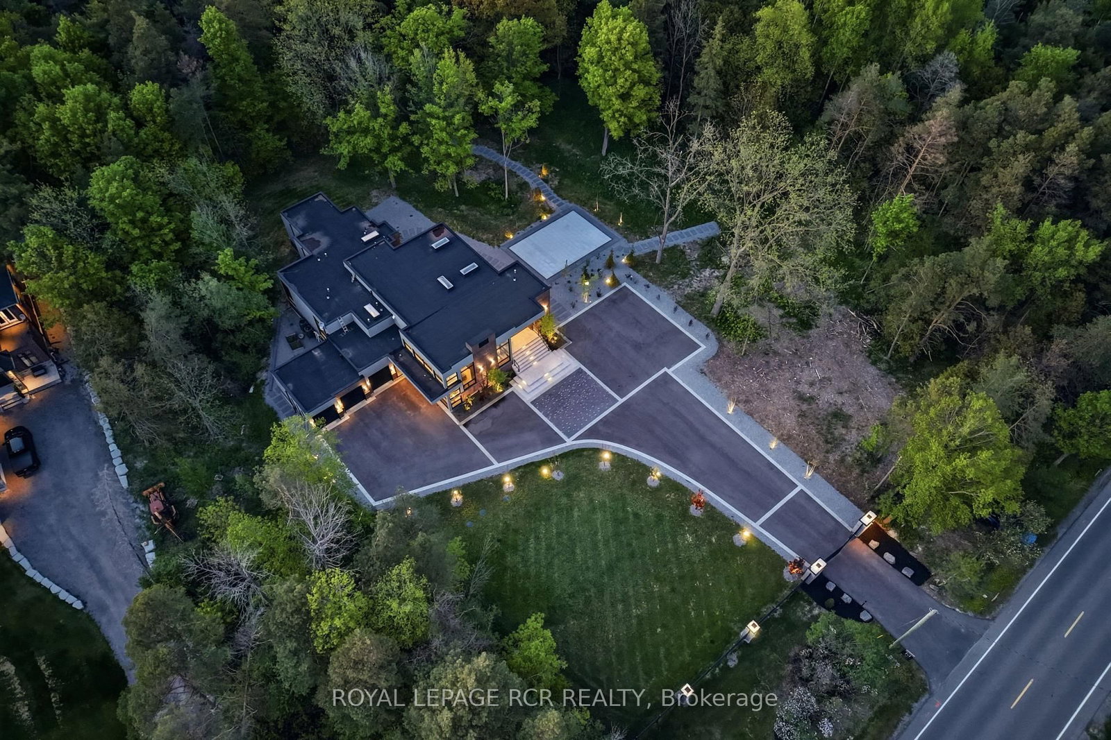 3404 Vivian Rd, Whitchurch-Stouffville — 4