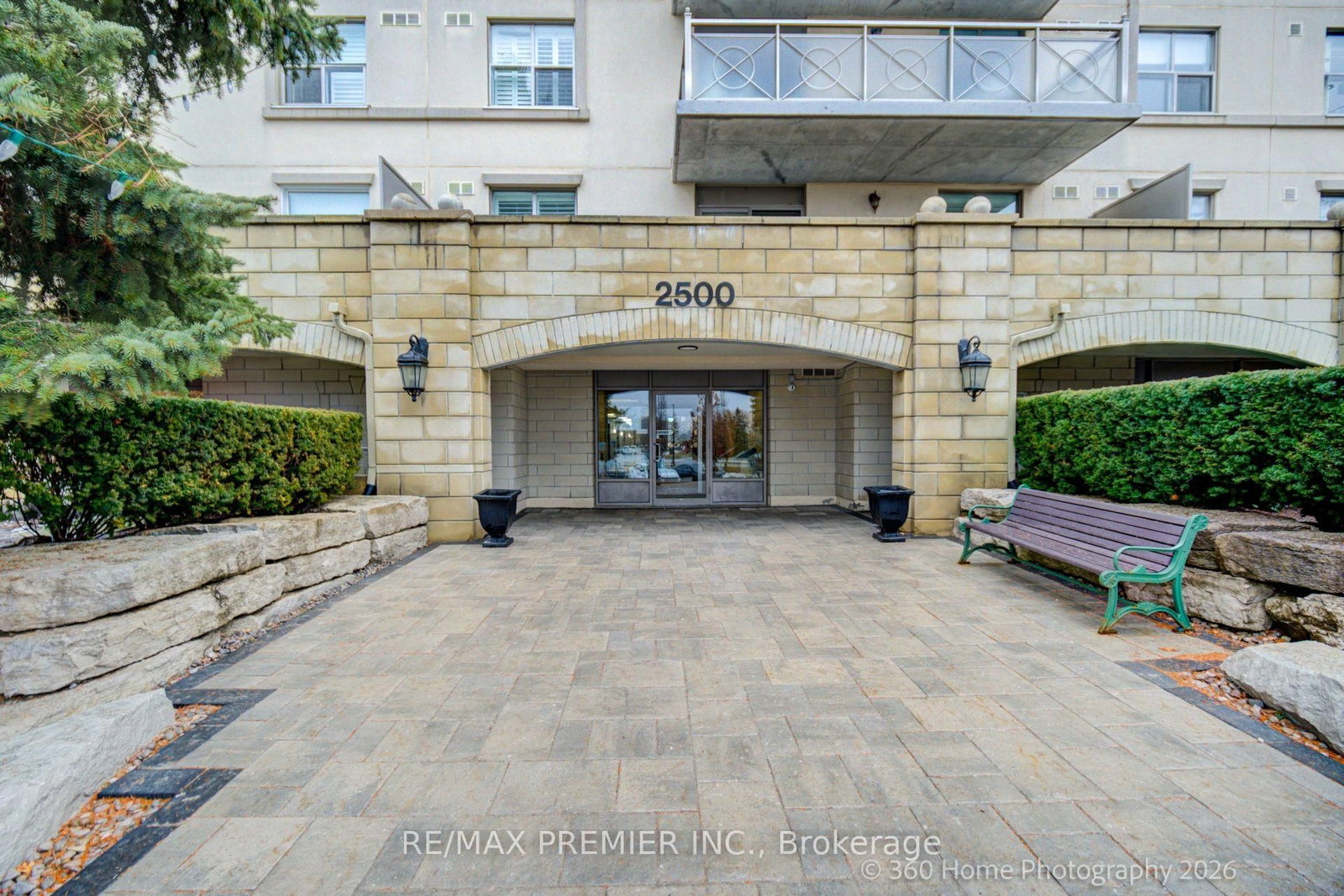 311-2500 Rutherford Rd, Vaughan — 2
