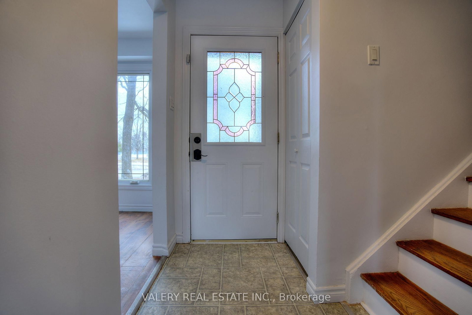 24 Lampman Lane, Barrie — 12