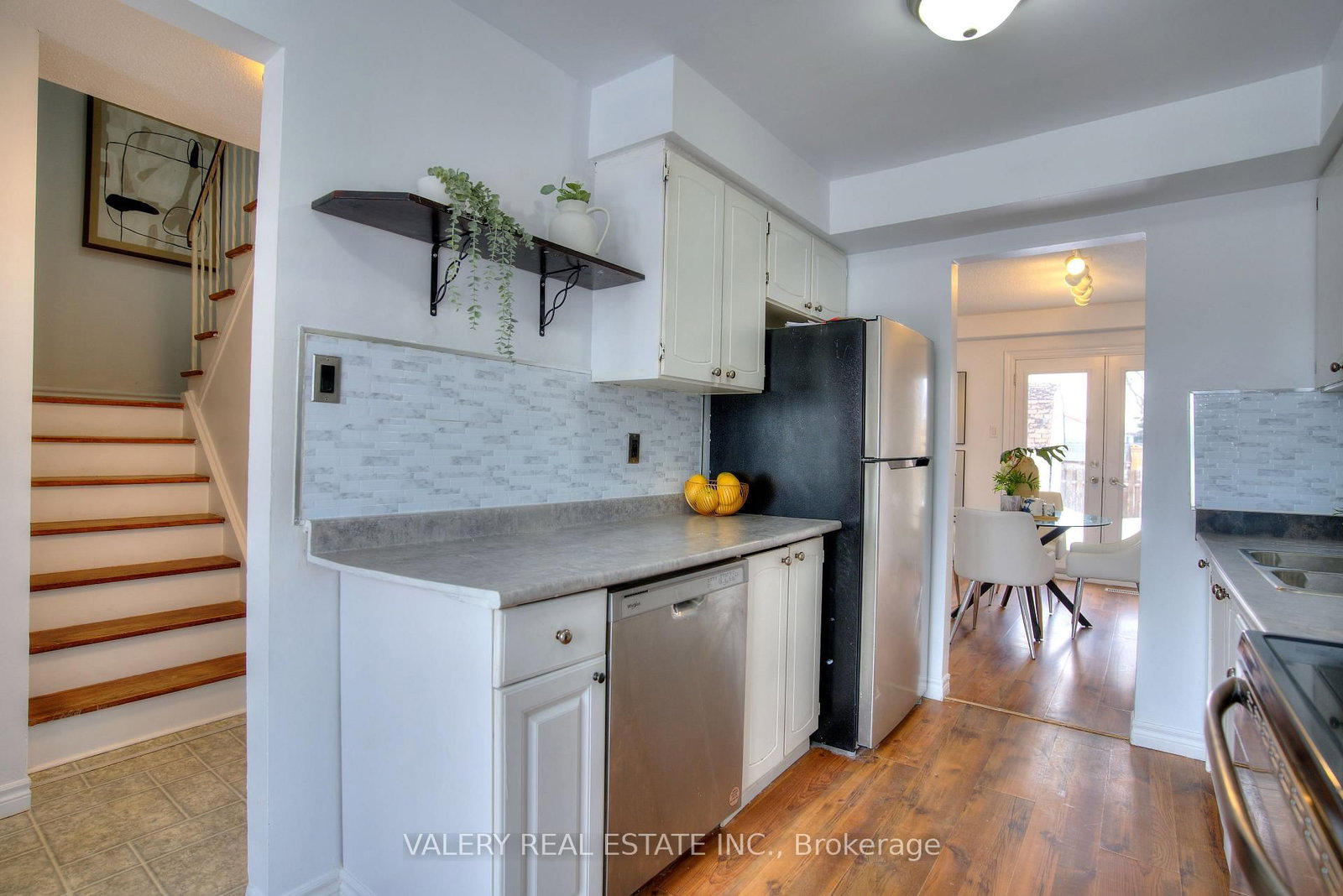 24 Lampman Lane, Barrie — 6