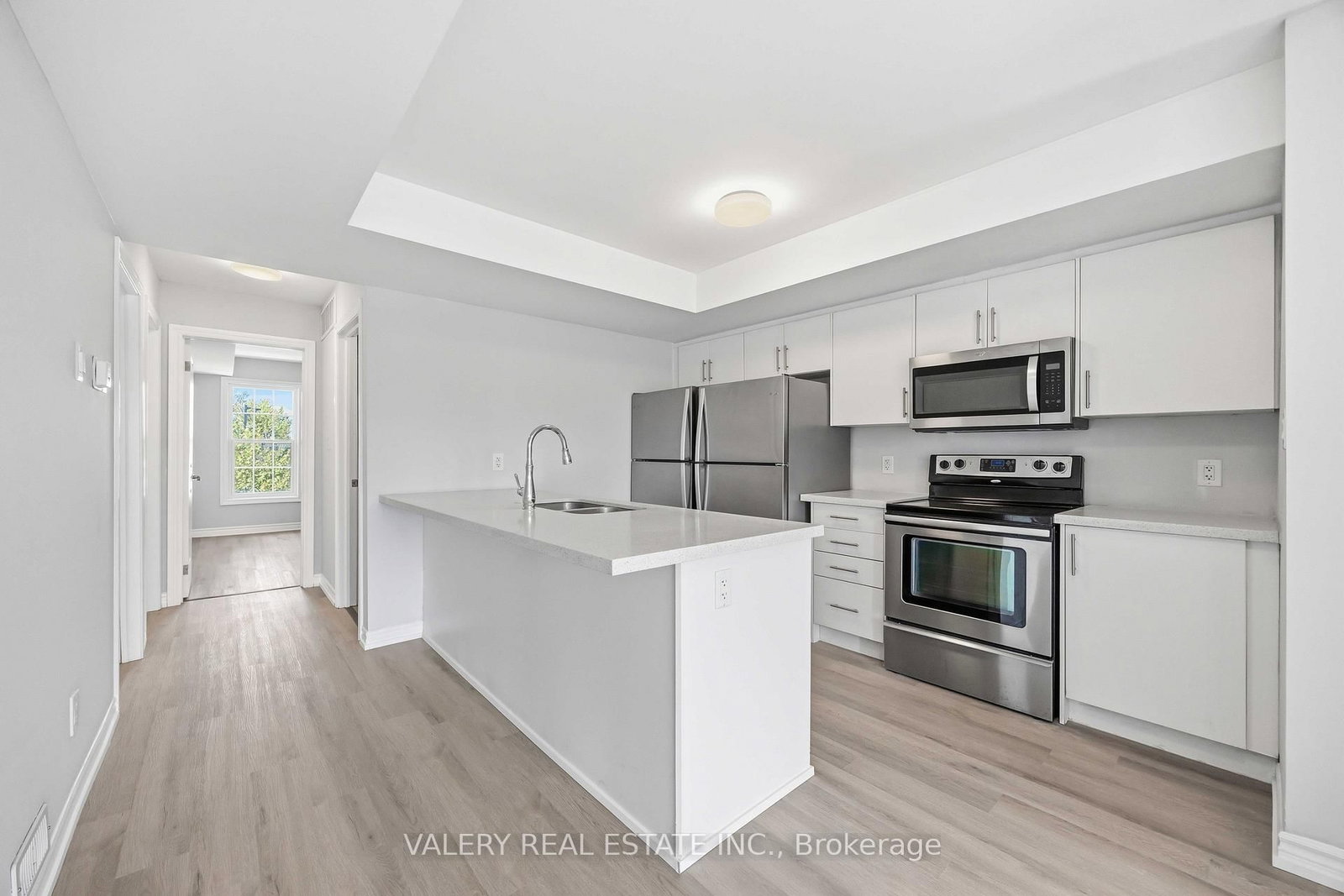 7-250 Penetanguishene Rd, Barrie — 2