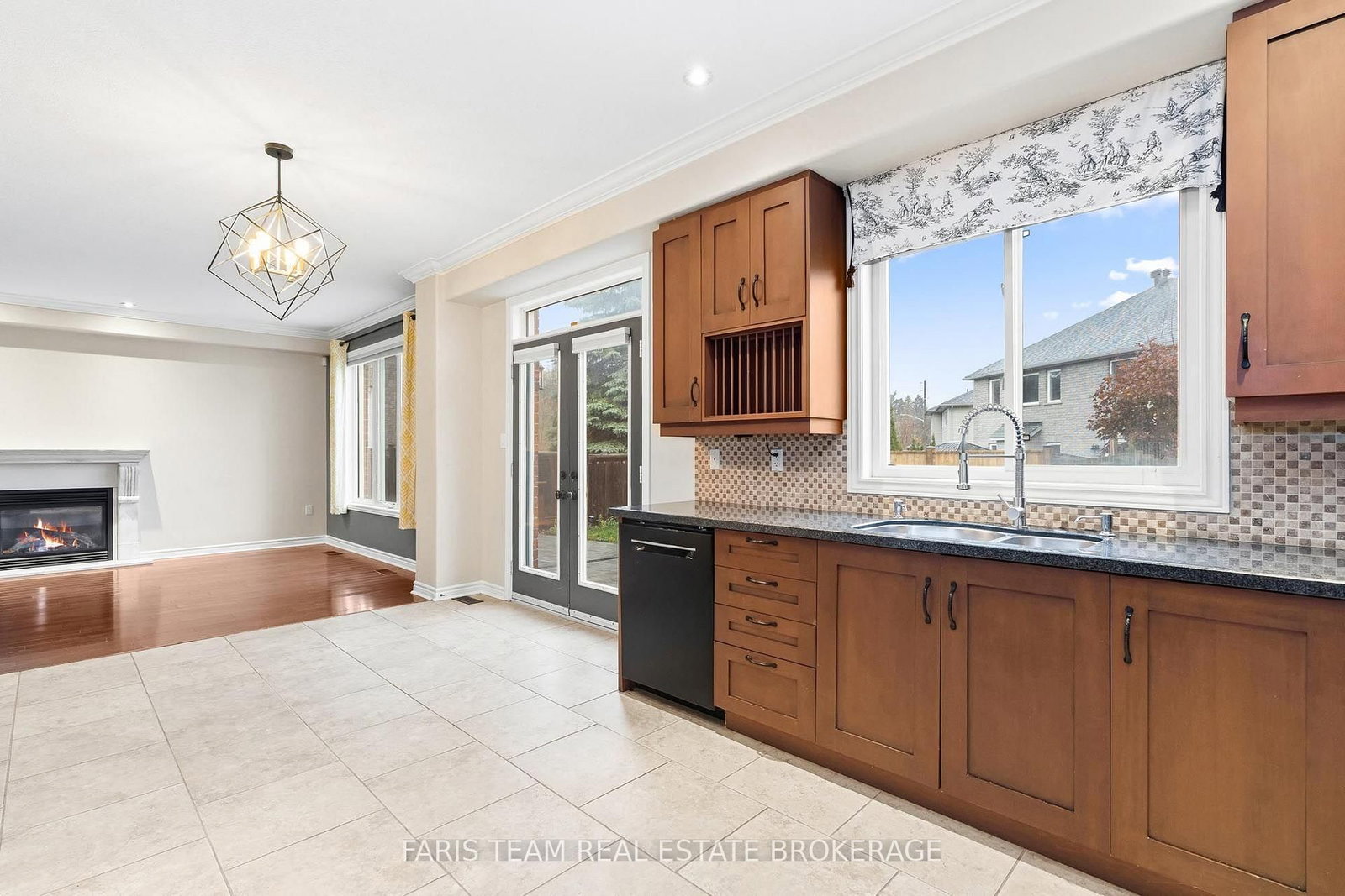 3 Prince William Way, Barrie — 10