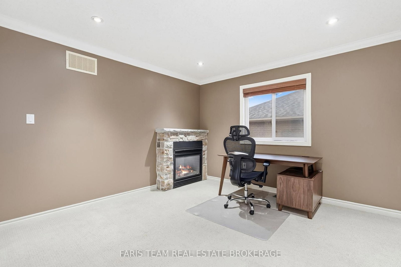 3 Prince William Way, Barrie — 27