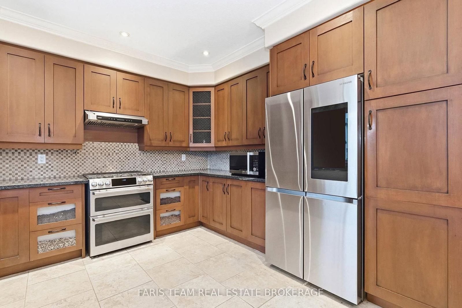 3 Prince William Way, Barrie — 8