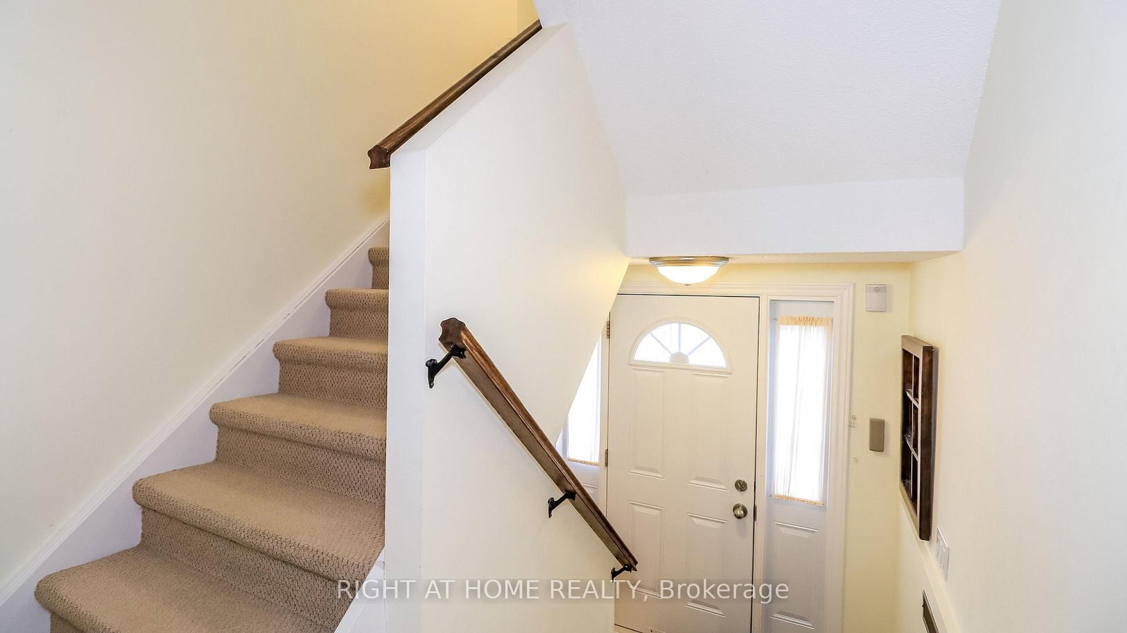 23-52 Adelaide St, Barrie — 25
