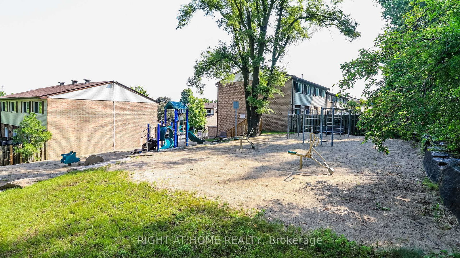 23-52 Adelaide St, Barrie — 36
