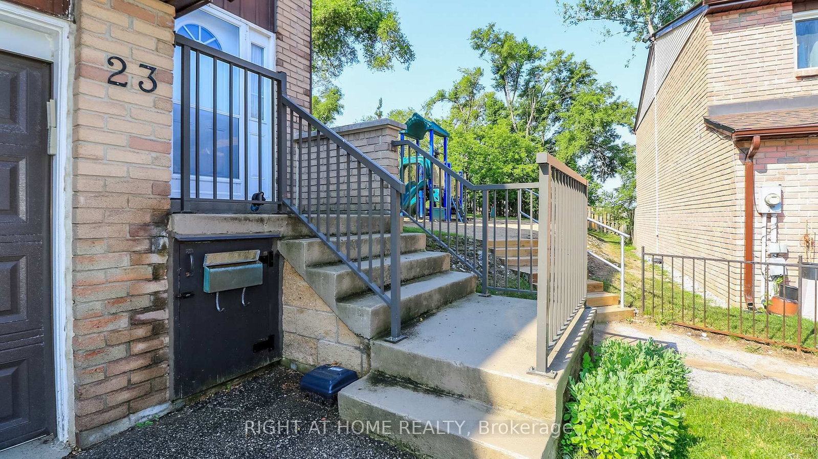 23-52 Adelaide St, Barrie — 38