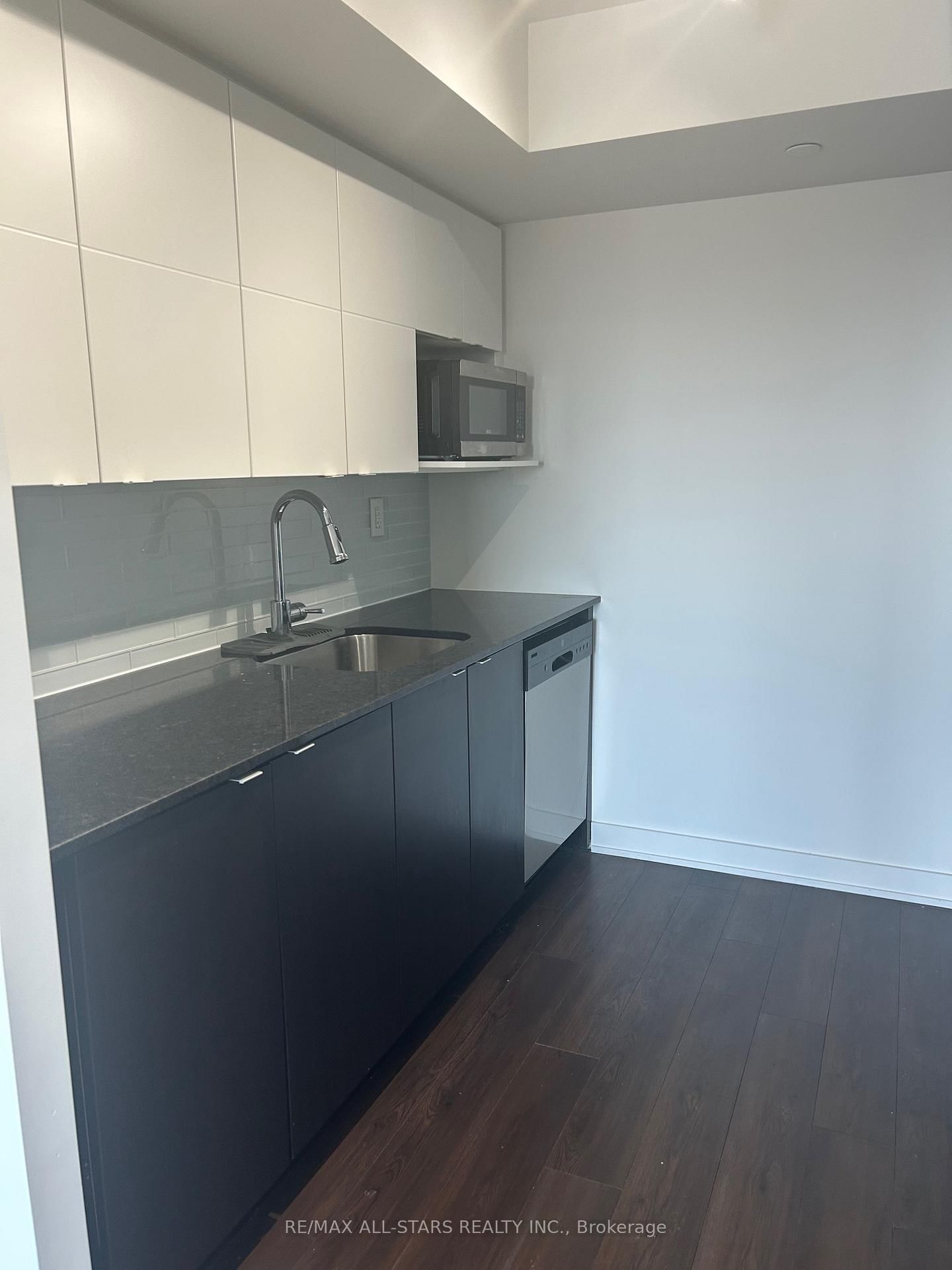 1004-160 Flemington Rd, Toronto — 4