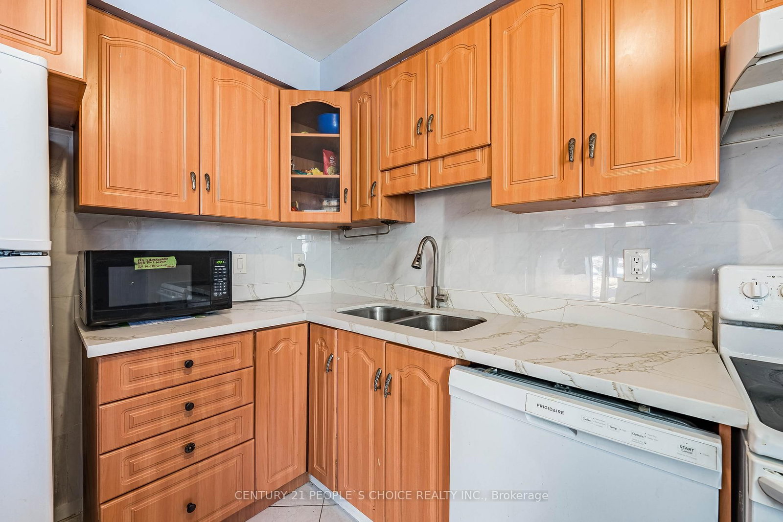 2-242 John Garland Blvd, Toronto — 23