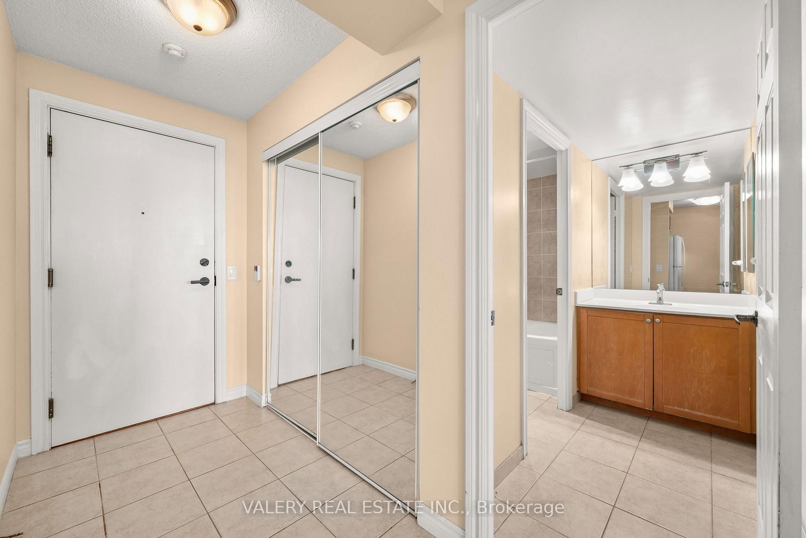 1626-700 Humberwood Blvd, Toronto — 17