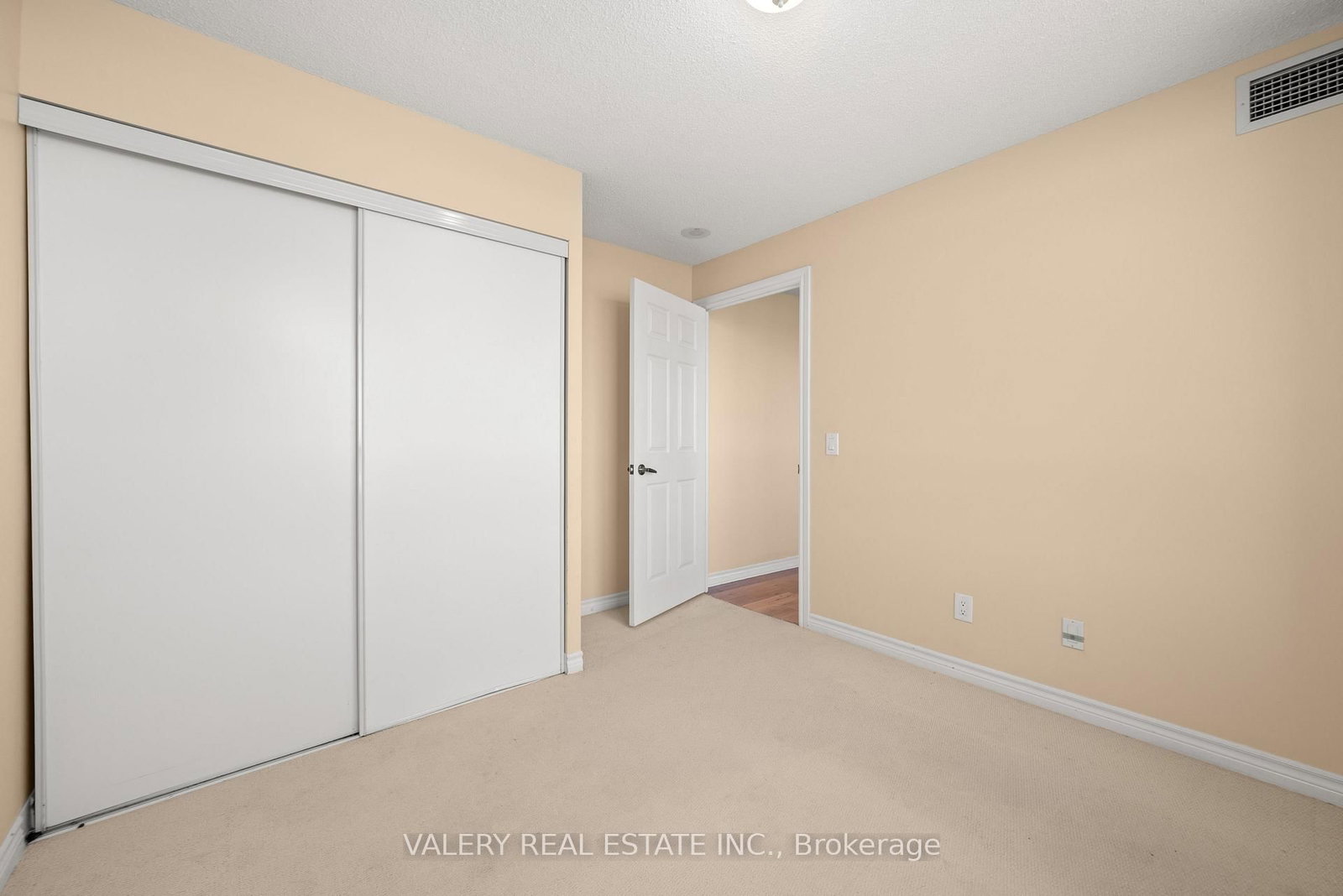 1626-700 Humberwood Blvd, Toronto — 25