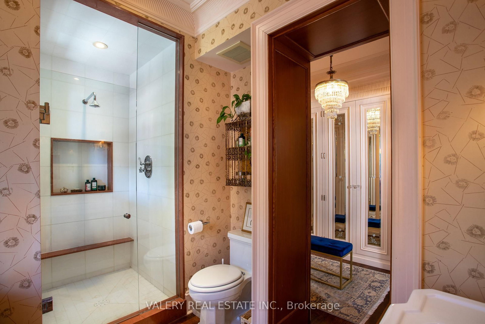 270 Indian Rd, Toronto — 23