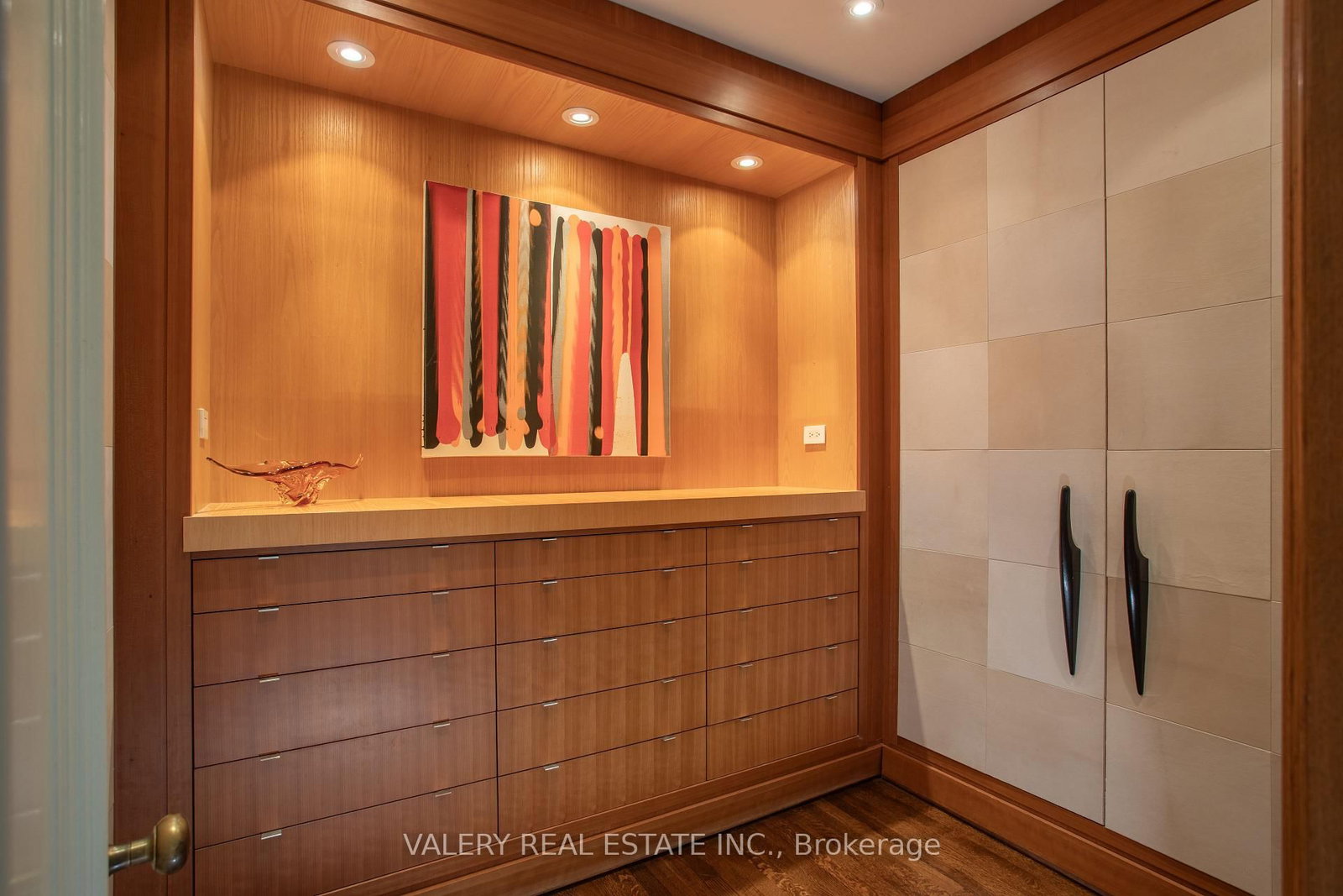 270 Indian Rd, Toronto — 26