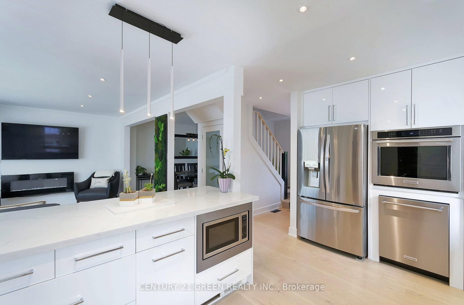 32 Castlebar Rd, Toronto — 12