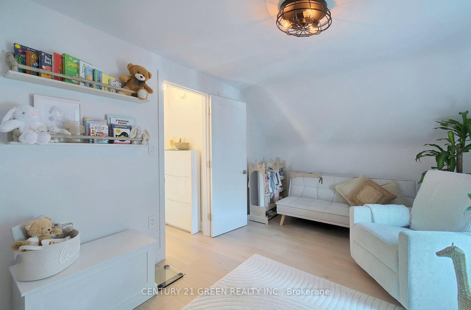 32 Castlebar Rd, Toronto — 19