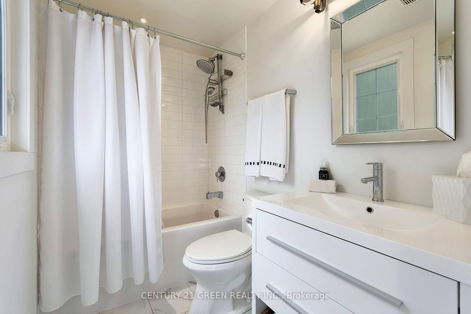 32 Castlebar Rd, Toronto — 21