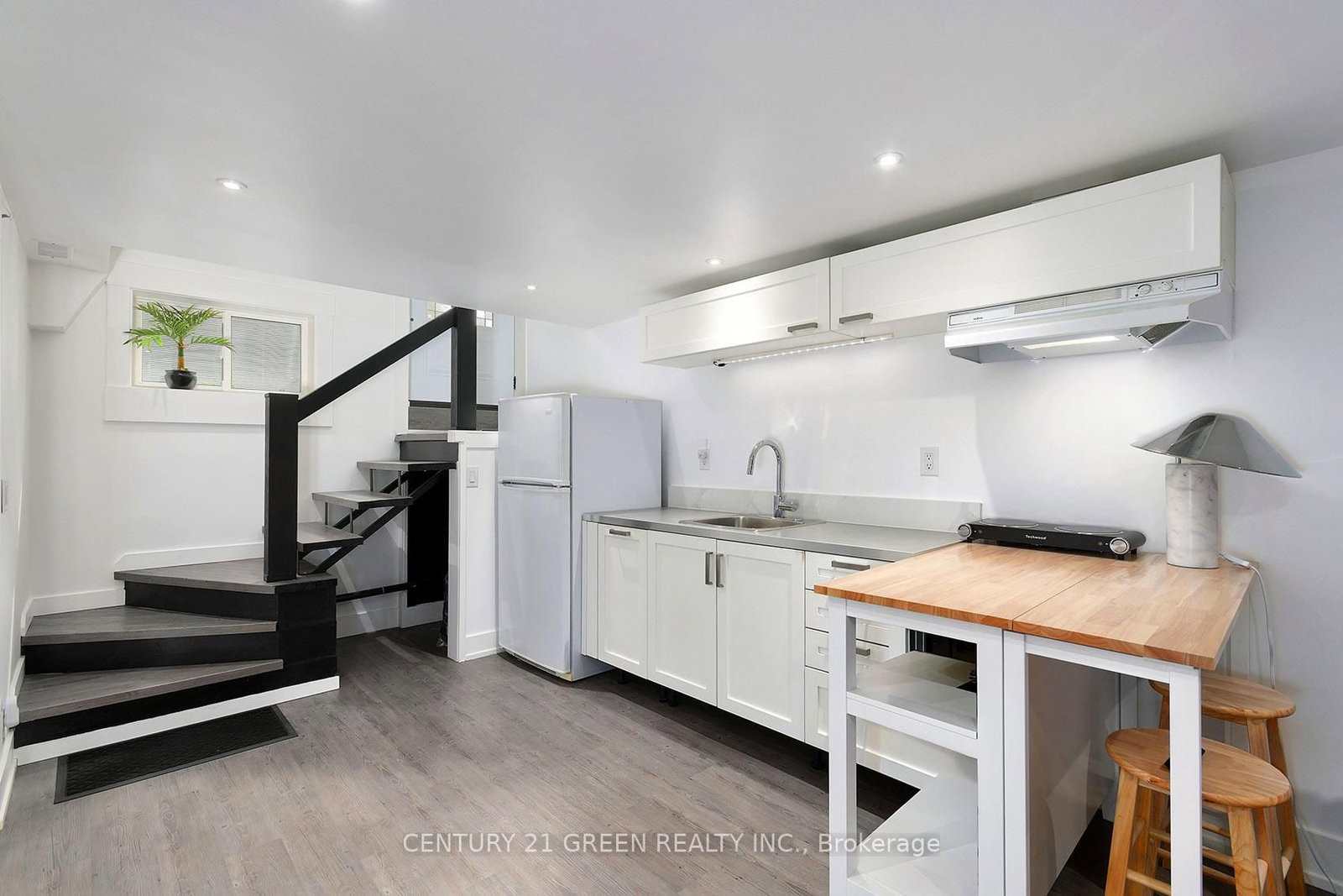 32 Castlebar Rd, Toronto — 23