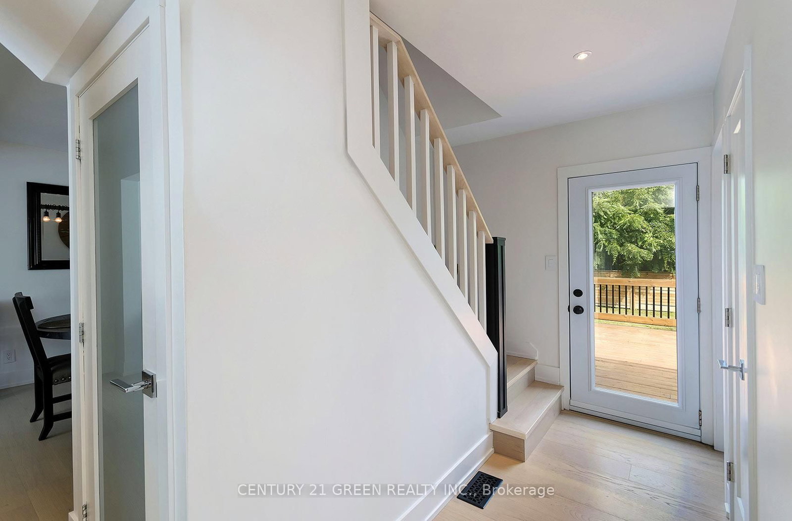 32 Castlebar Rd, Toronto — 27