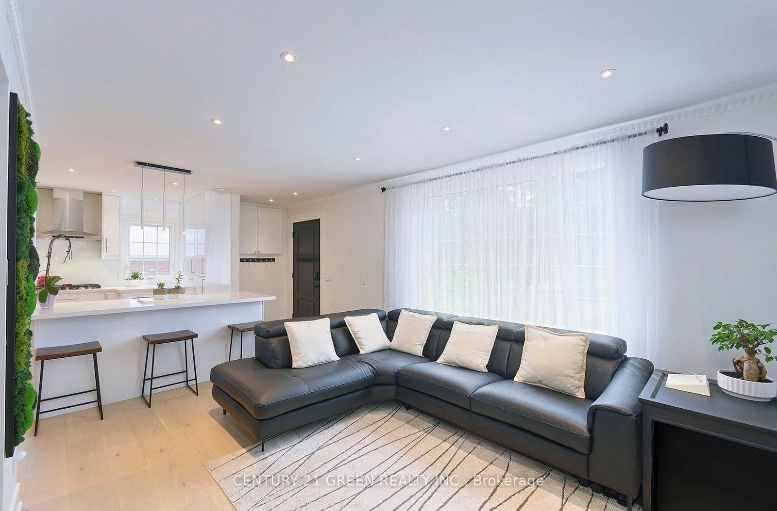 32 Castlebar Rd, Toronto — 8
