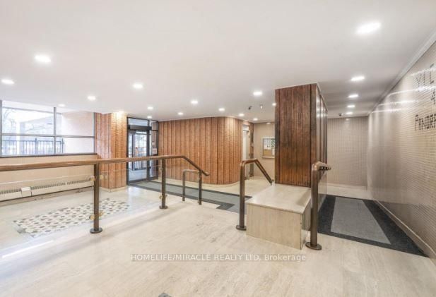 903-40 Panorama Crt, Toronto — 2