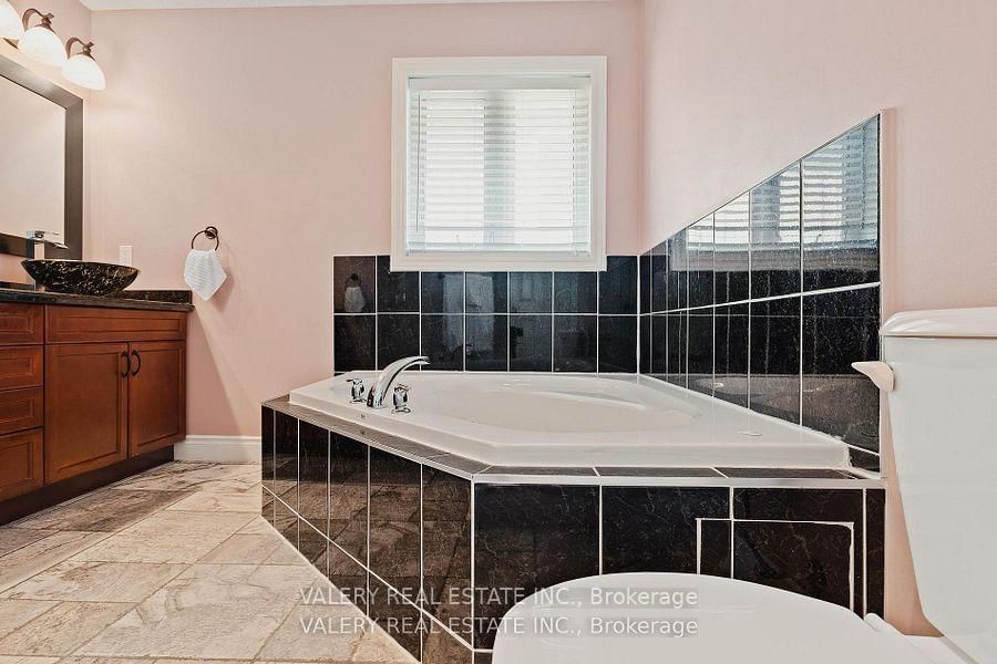 291 Zeller Dr, Kitchener — 23