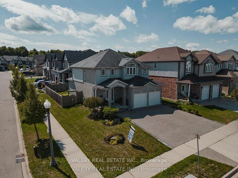 291 Zeller Dr, Kitchener — 36