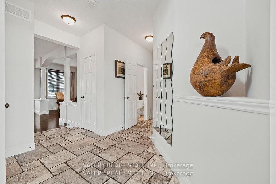 291 Zeller Dr, Kitchener — 8